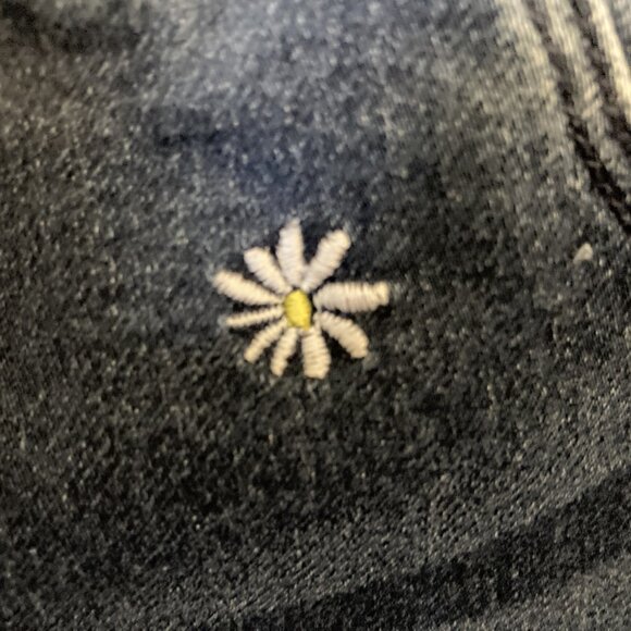 131 Member's Mark Knit Denim Shorts, Size 7/8 - Picture 2 of 5